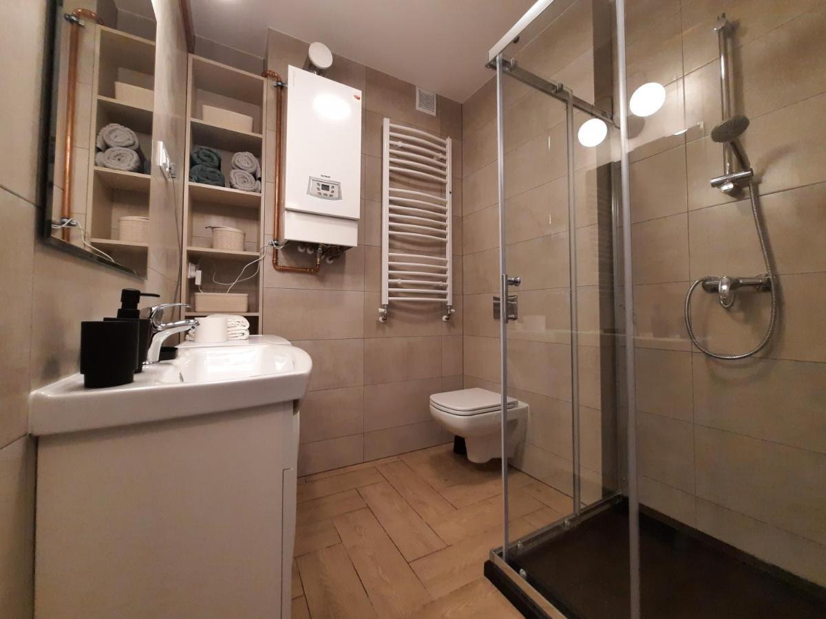 Kawalerka Hallera Wrocław Buitenkant foto